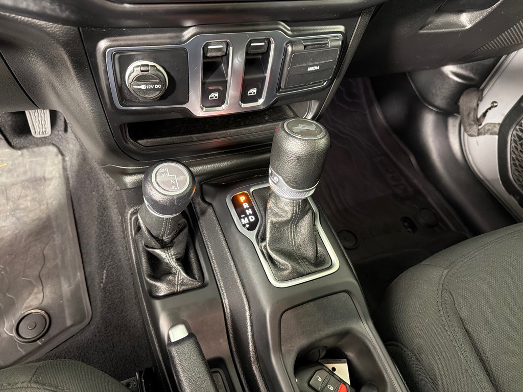 2021 Jeep Wrangler Image 18
