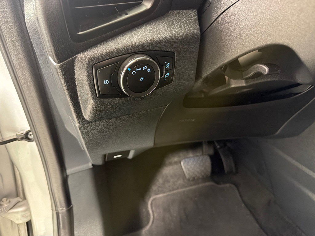 2021 Ford Econoline Image 13