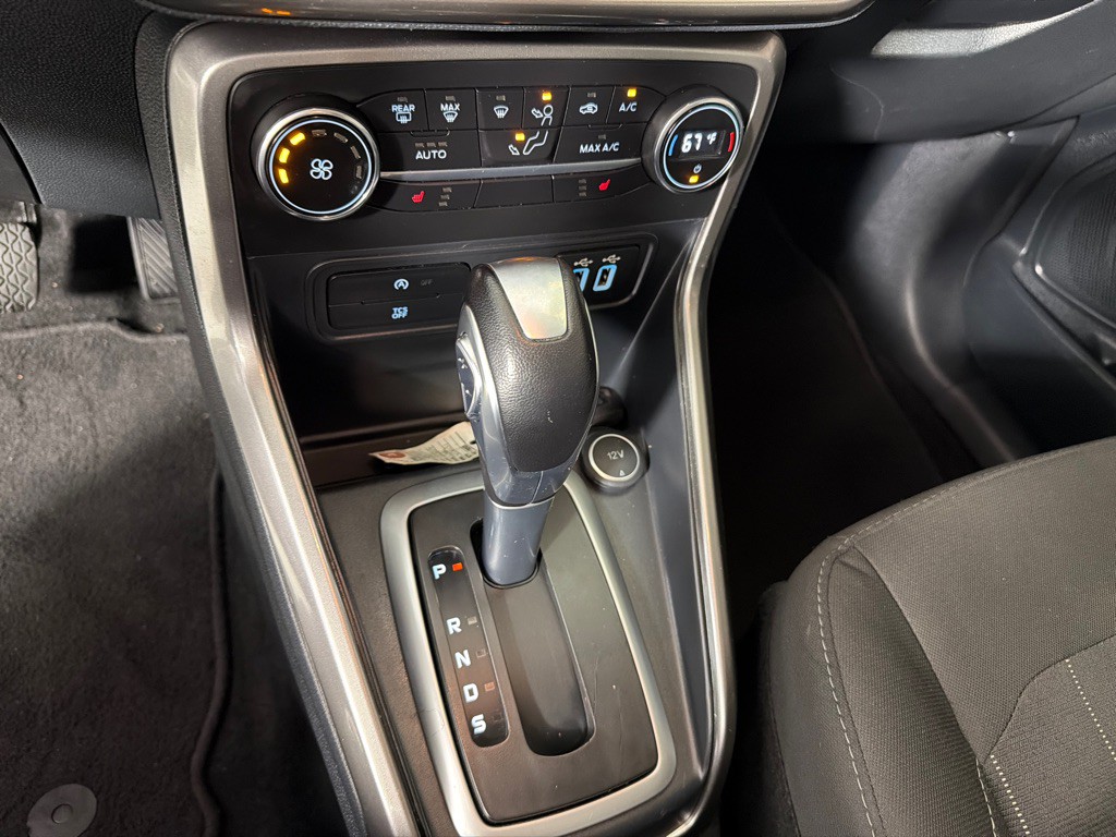 2021 Ford Econoline Image 17