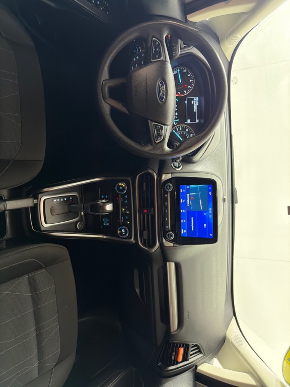 2021 Ford Econoline Image 25