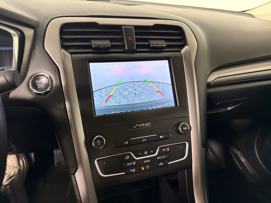 2020 Ford Fusion Image 16