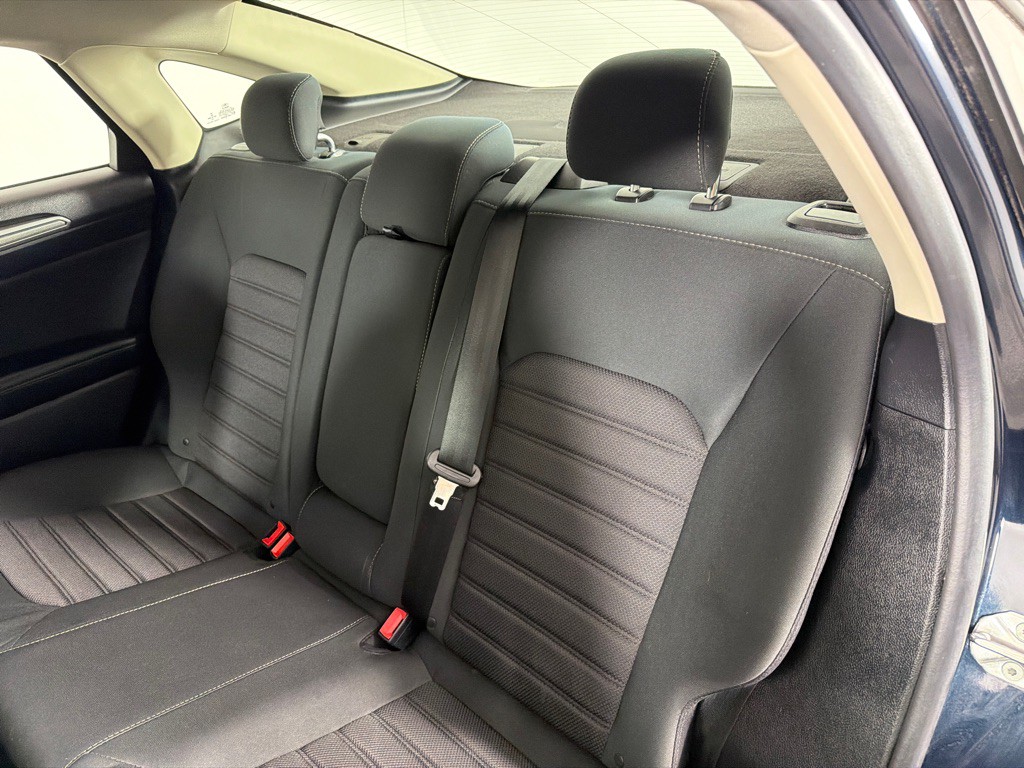 2020 Ford Fusion Image 20