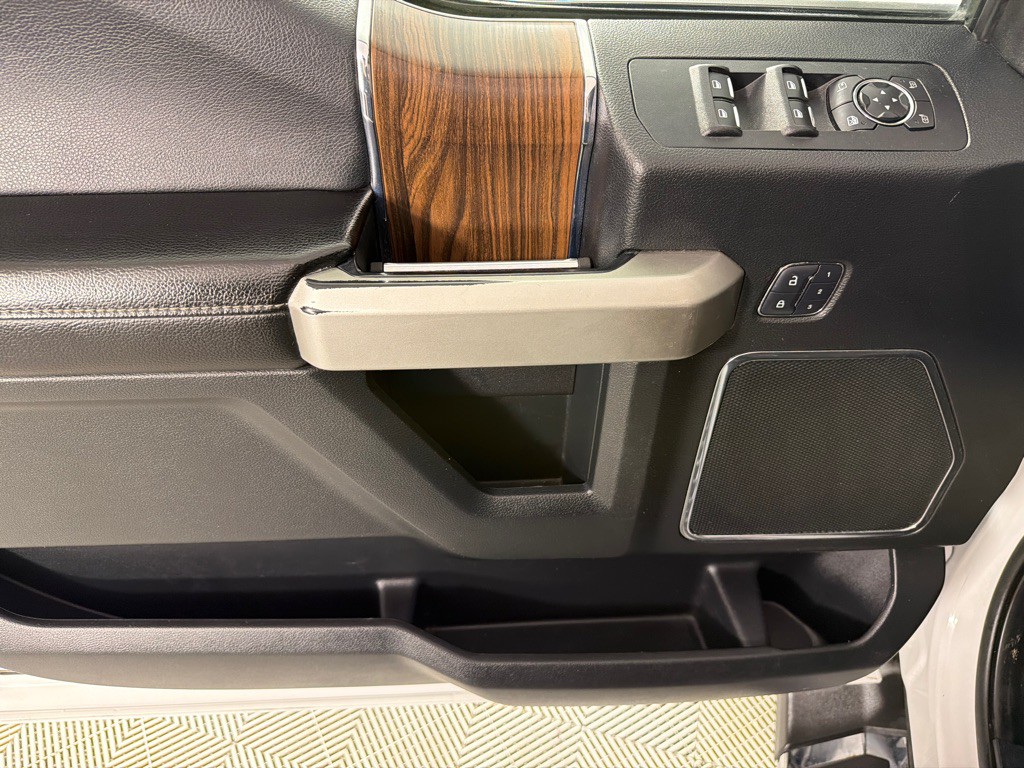 2015 Ford F-150 Image 9