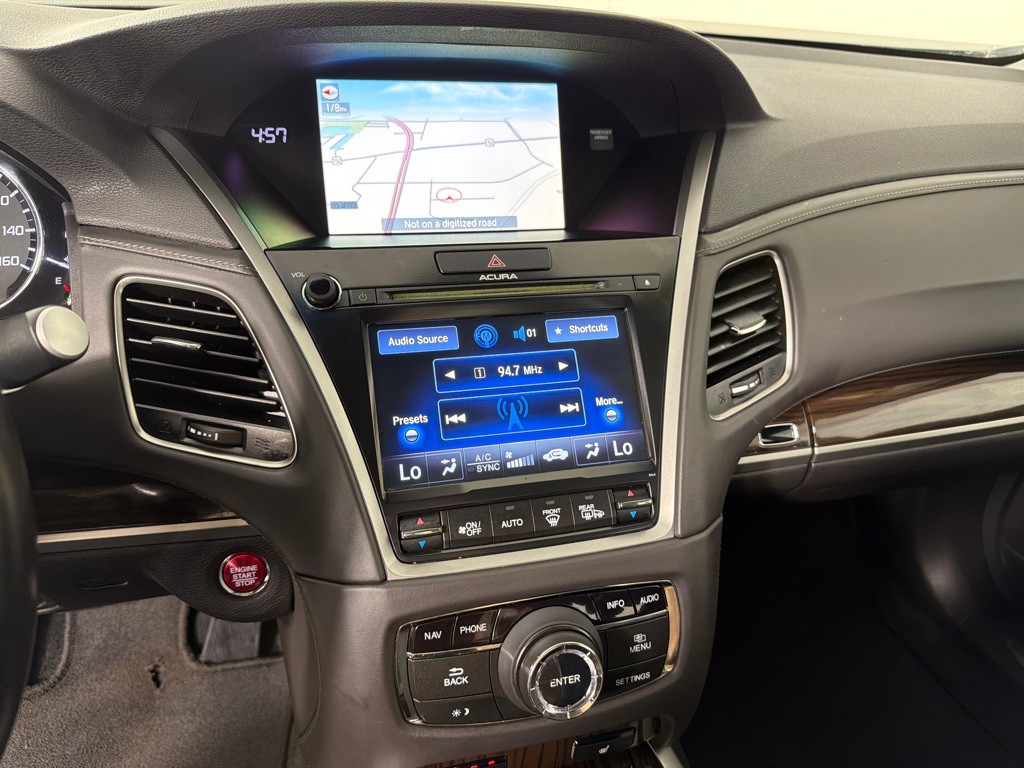 2014 Acura RLX Image 17