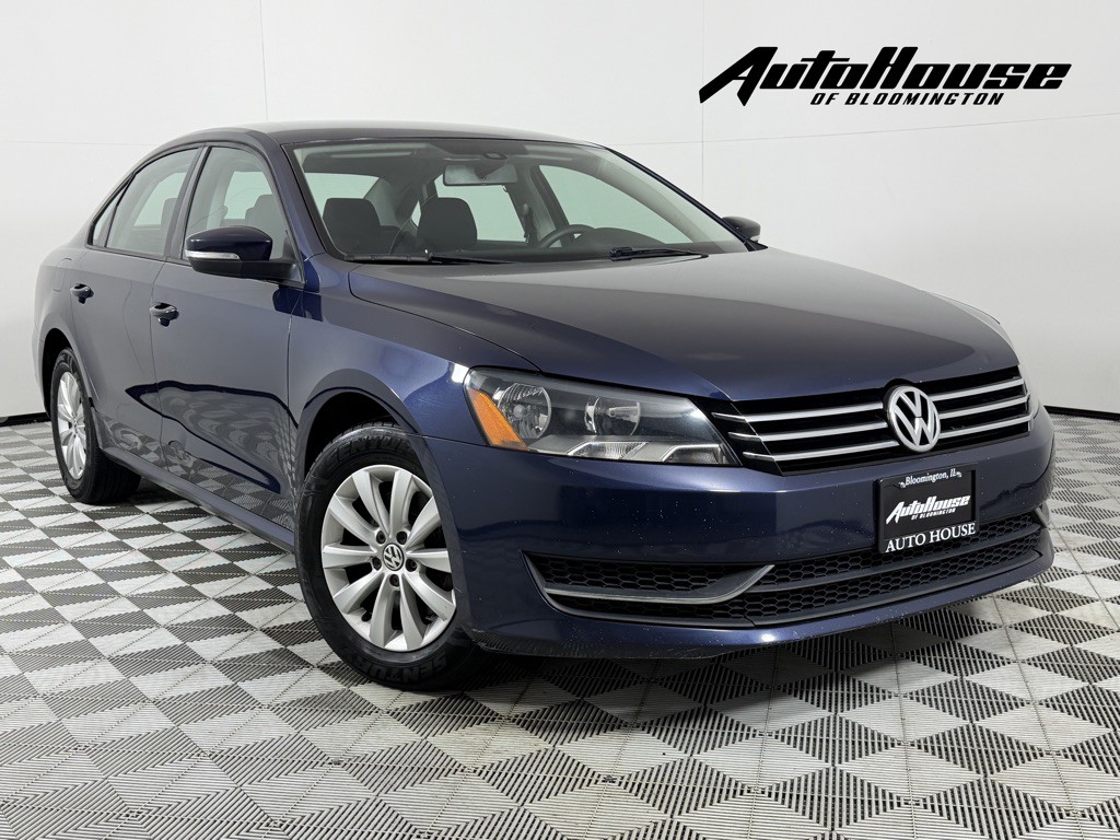 2013 Volkswagen Passat Image 1