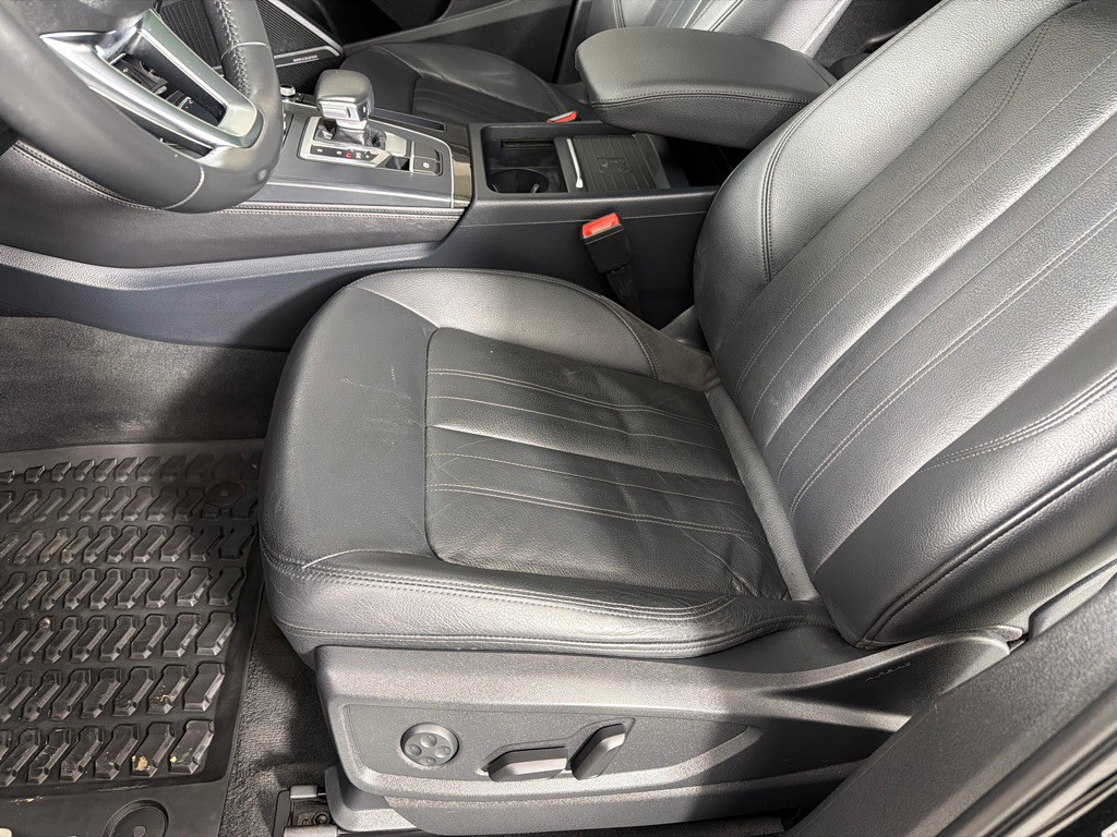 2019 Audi Q5 Image 12