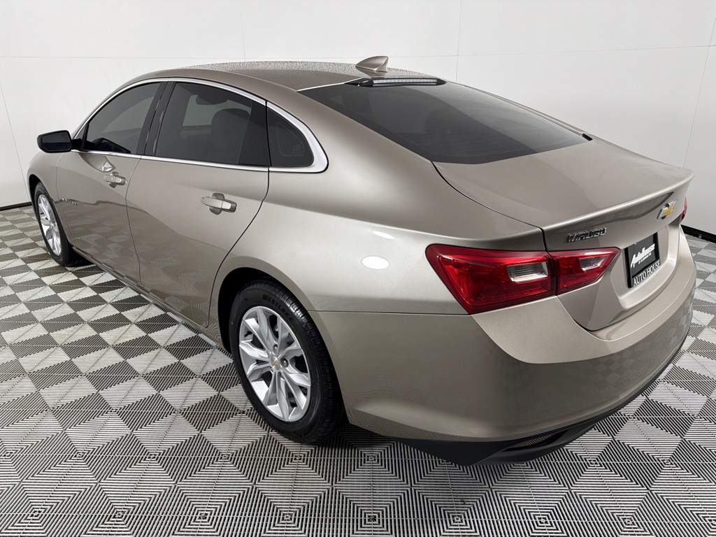 2023 Chevrolet Malibu Image 8