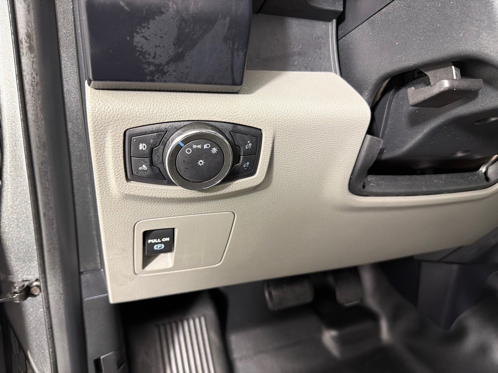 2016 Ford F-150 Image 14