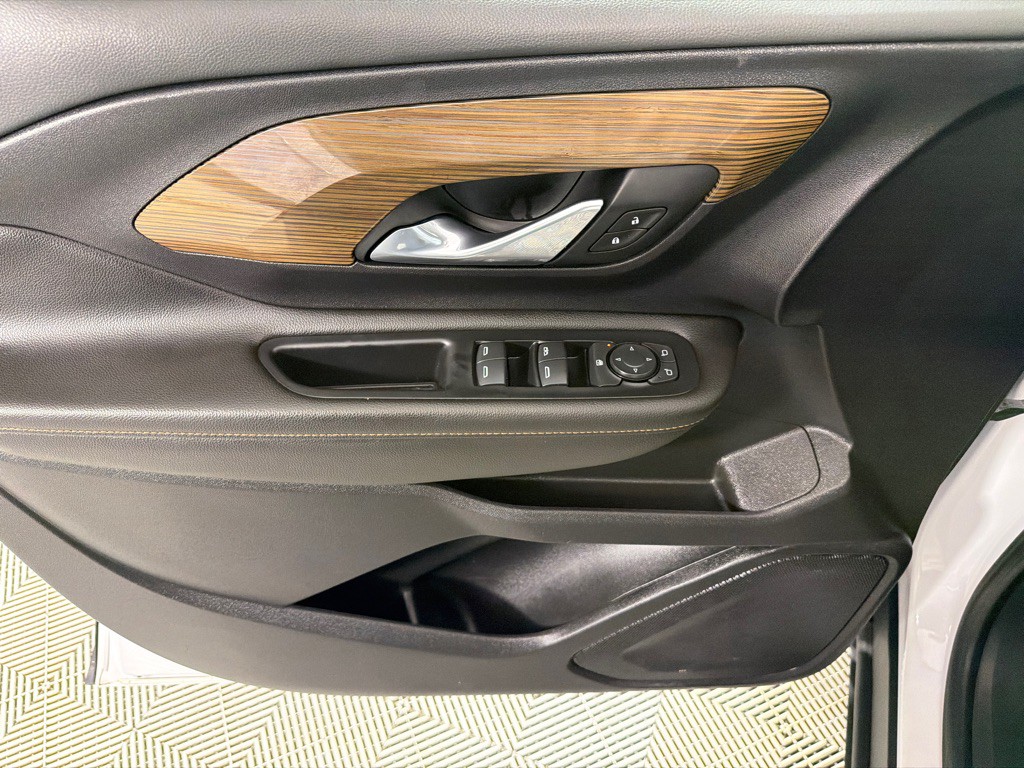 2020 GMC Terrain Image 9