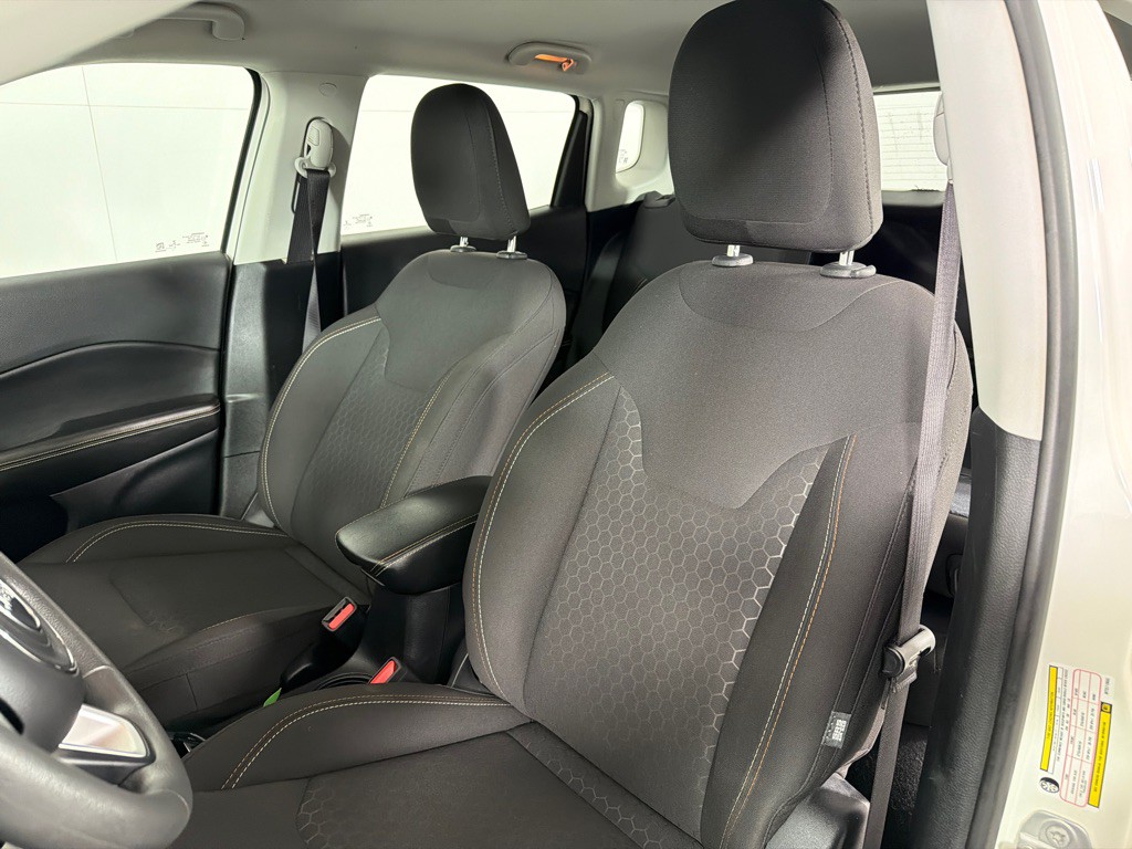 2021 Jeep Compass Image 13