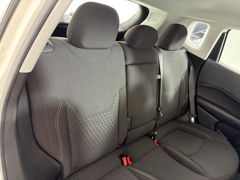 2021 Jeep Compass Image 23