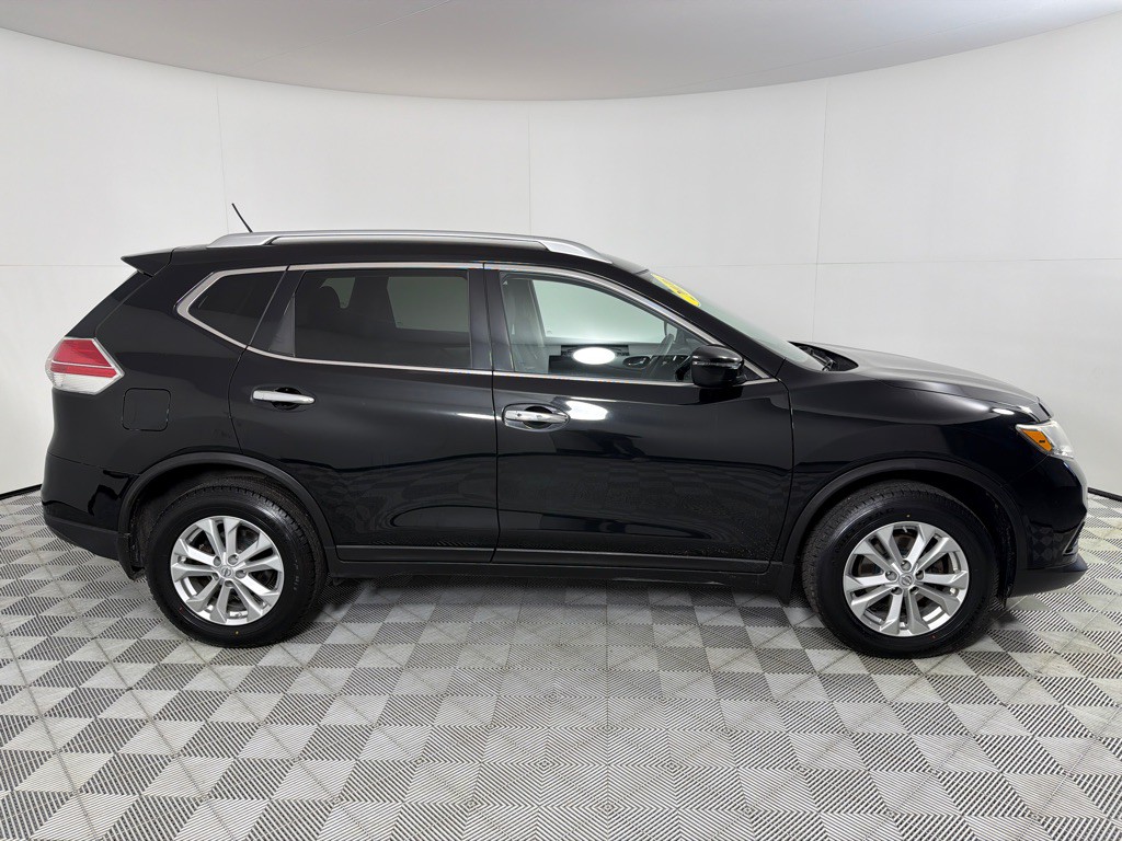 2016 Nissan Rogue Image 4