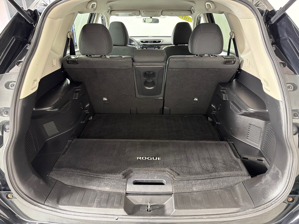 2016 Nissan Rogue Image 21