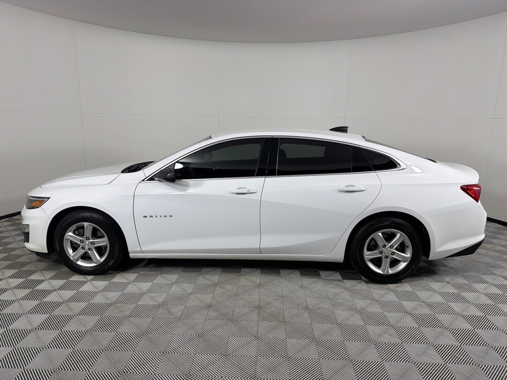 2022 Chevrolet Malibu Image 8