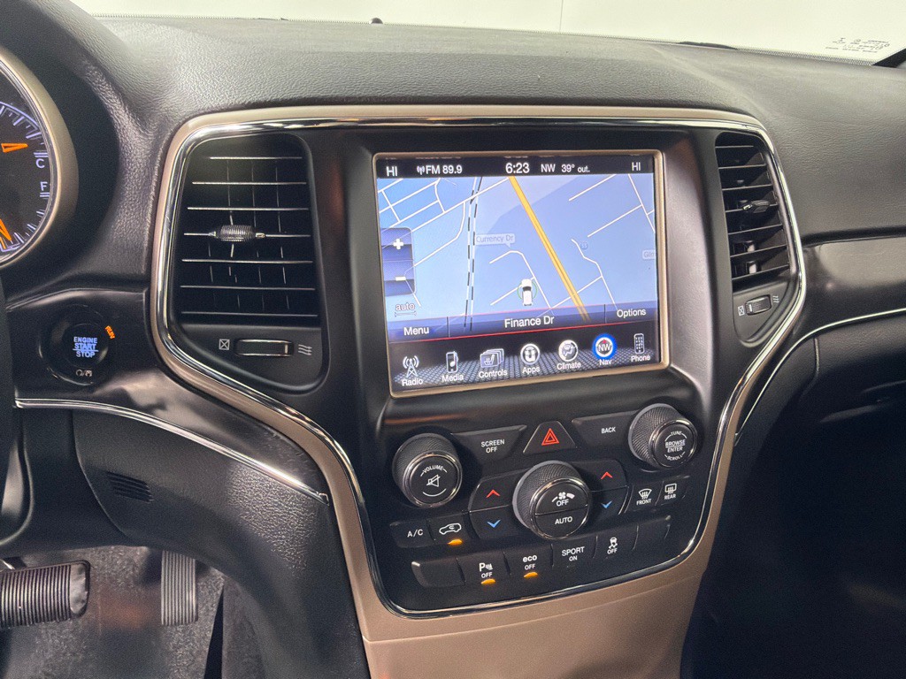 2017 Jeep Grand Cherokee Image 18