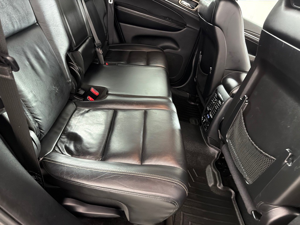 2017 Jeep Grand Cherokee Image 24