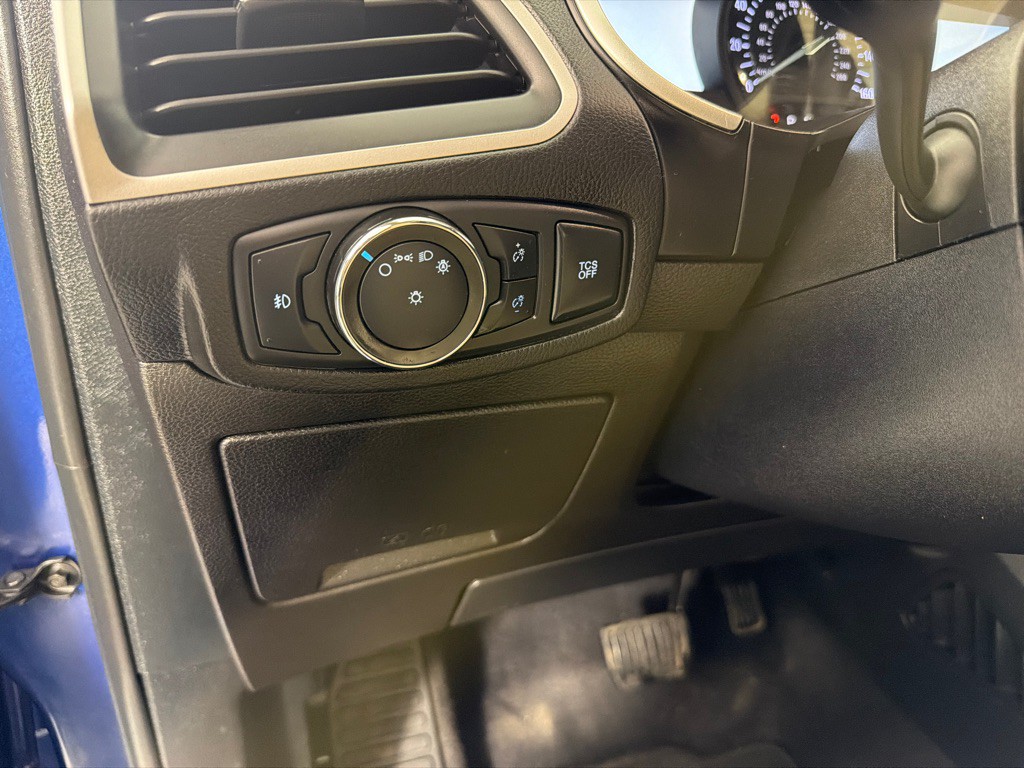 2021 Ford Edge Image 14