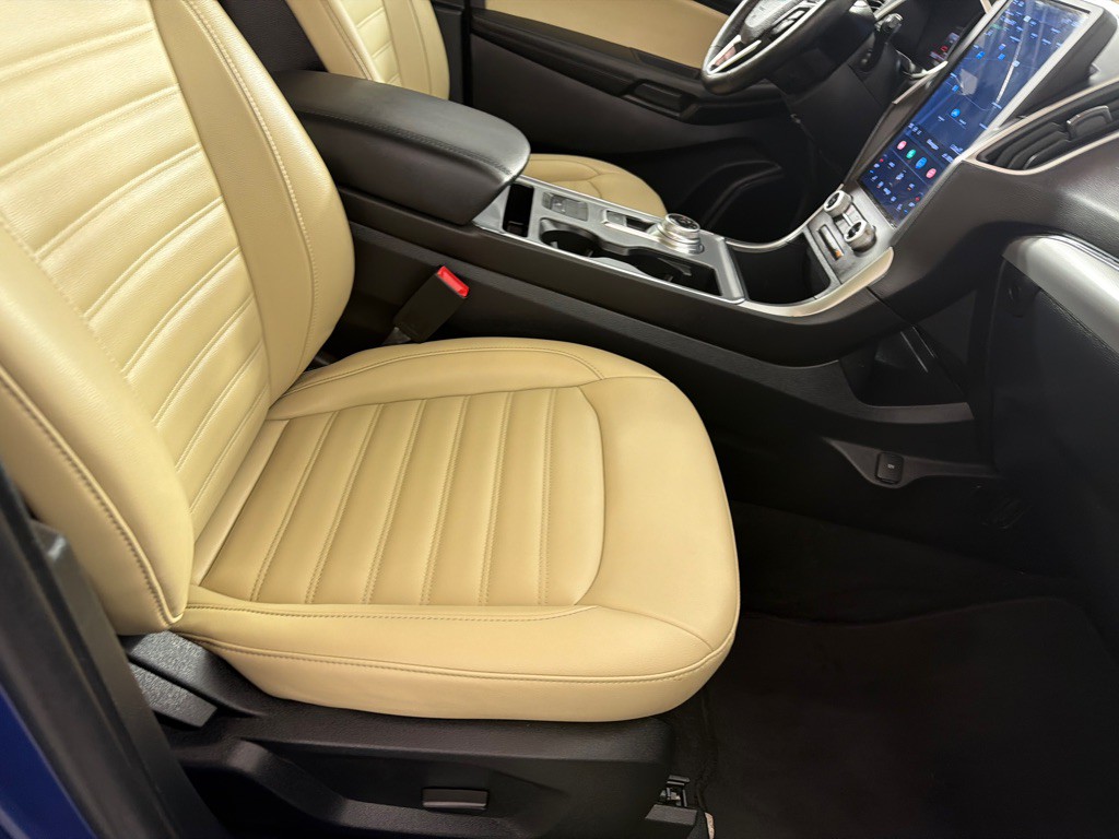 2021 Ford Edge Image 25