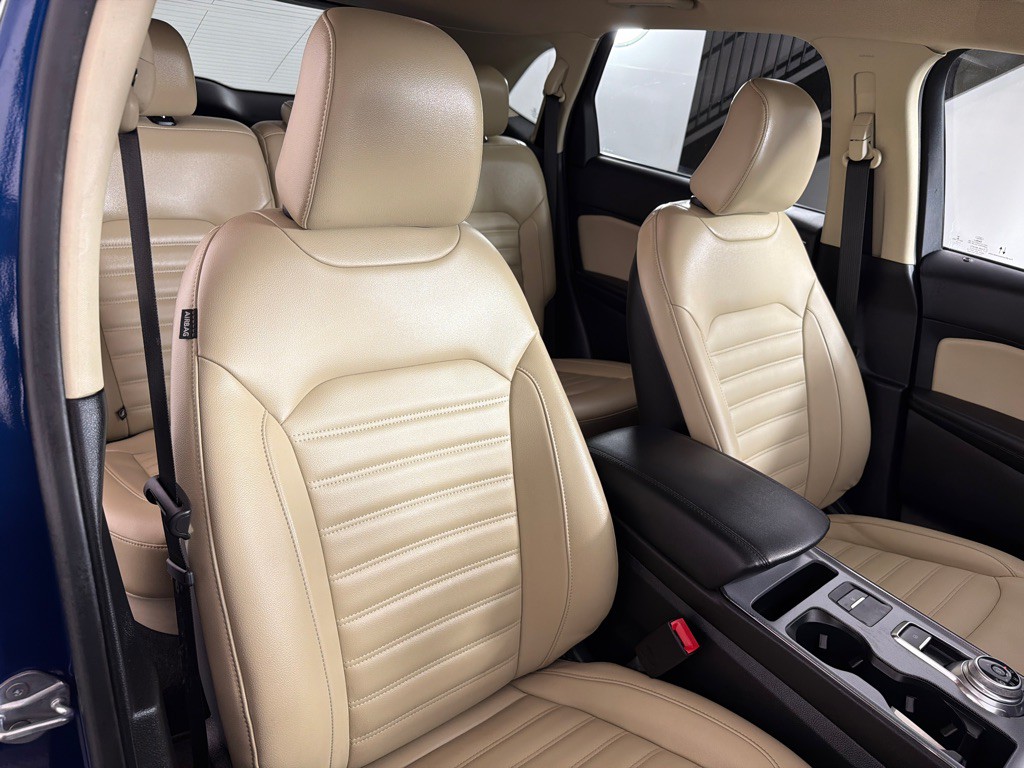 2021 Ford Edge Image 26