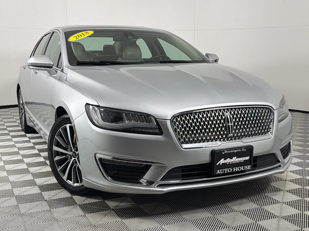 2018 Lincoln MKZ Image 2