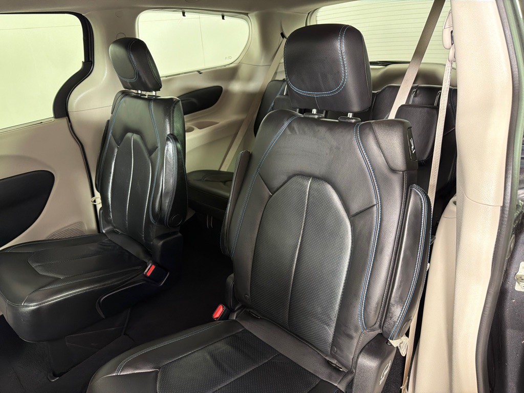 2021 Chrysler Pacifica Image 20