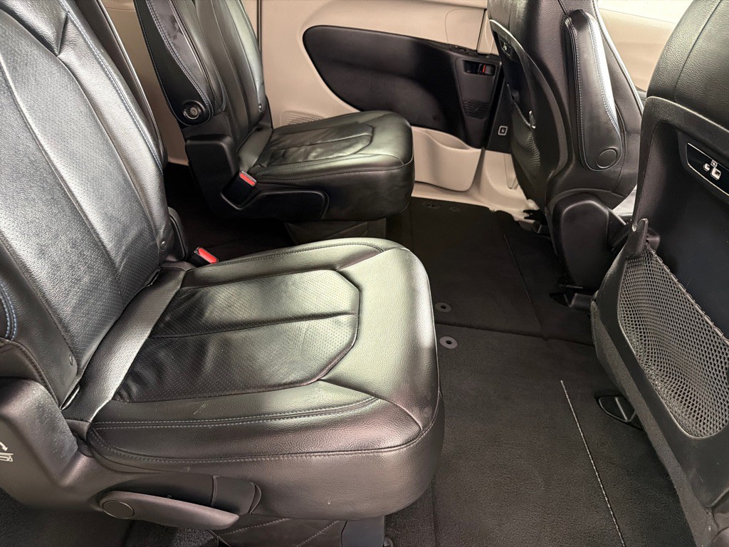 2021 Chrysler Pacifica Image 23