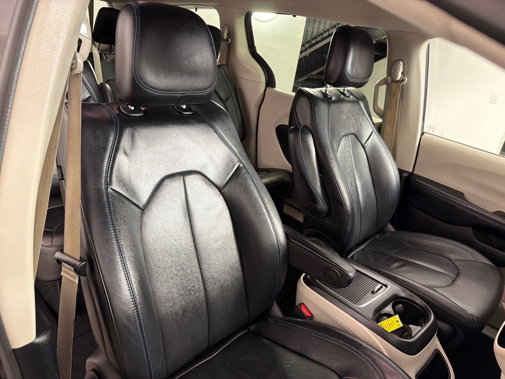 2021 Chrysler Pacifica Image 26