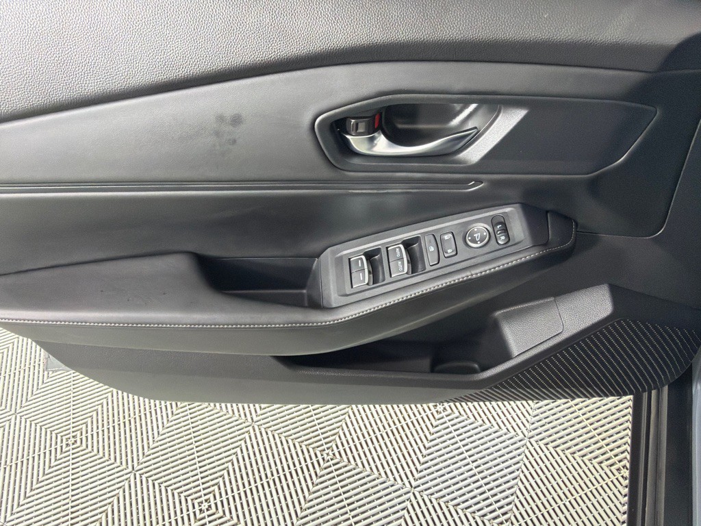2023 Honda Accord Image 9