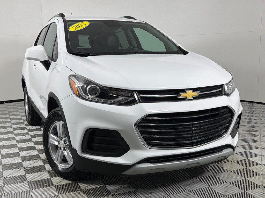 2022 Chevrolet Trax Image 2