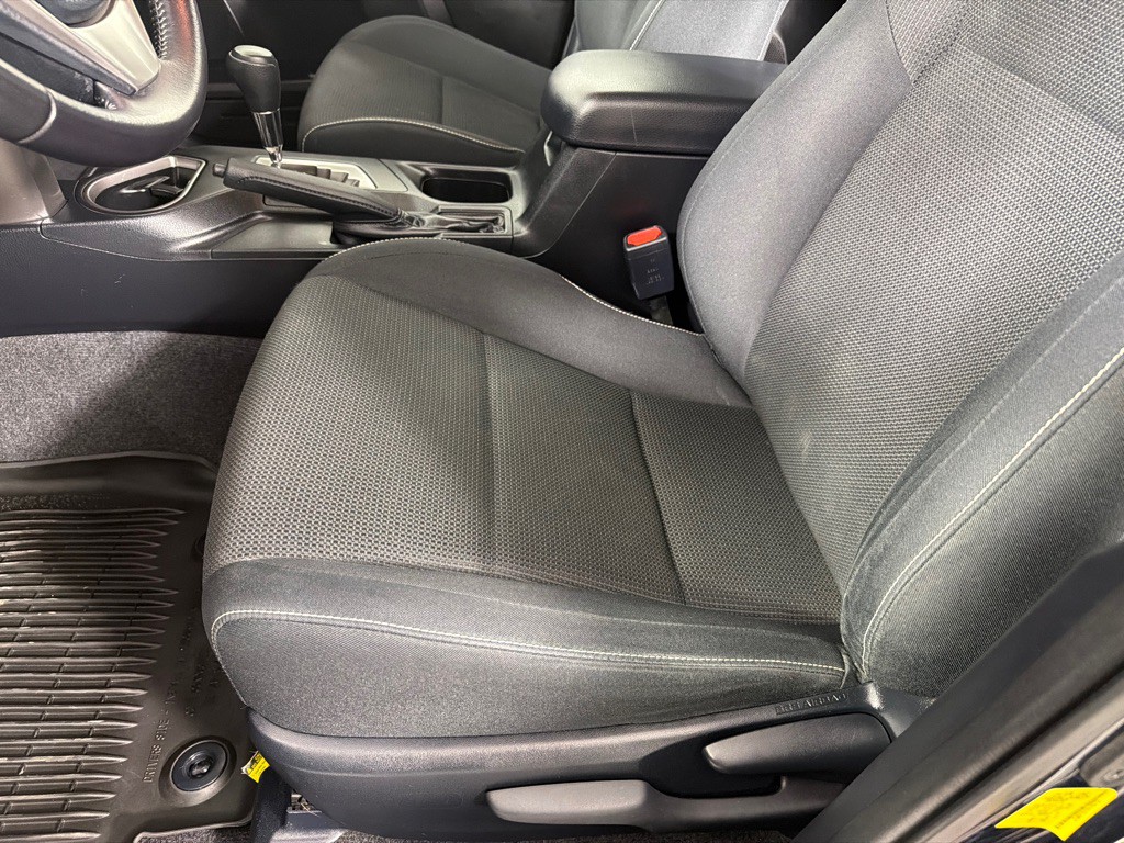 2017 Toyota Rav4 Image 11