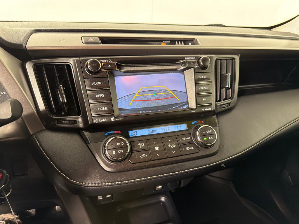 2017 Toyota Rav4 Image 17