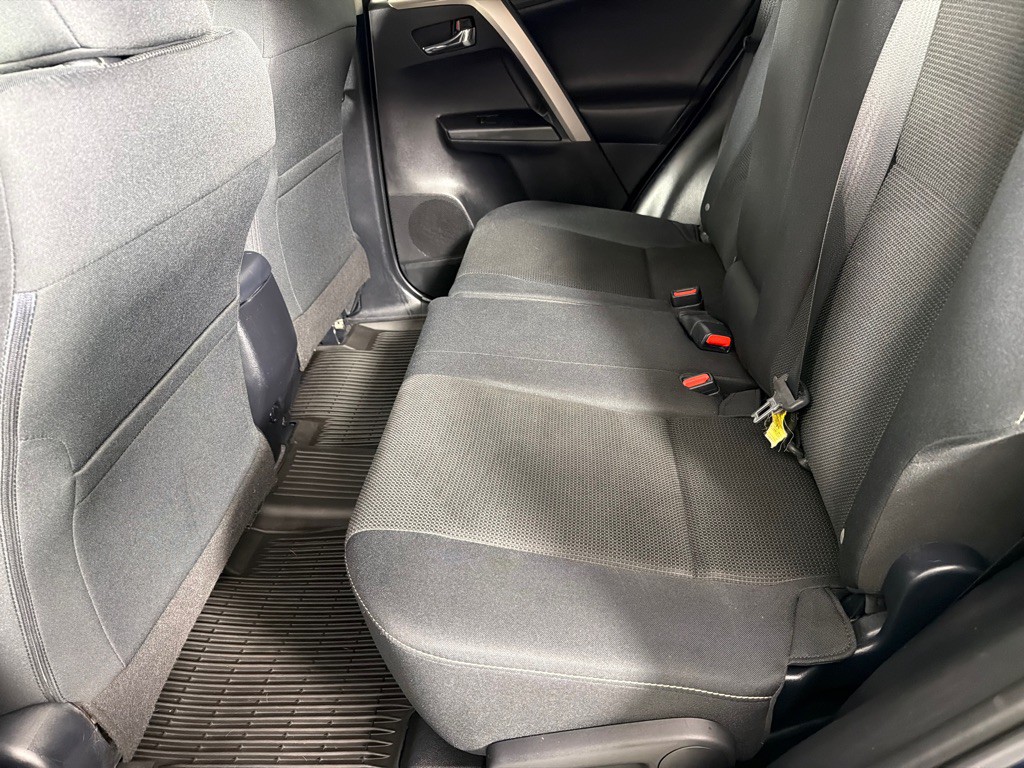 2017 Toyota Rav4 Image 19