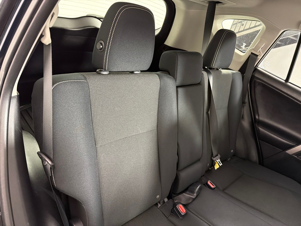 2017 Toyota Rav4 Image 23