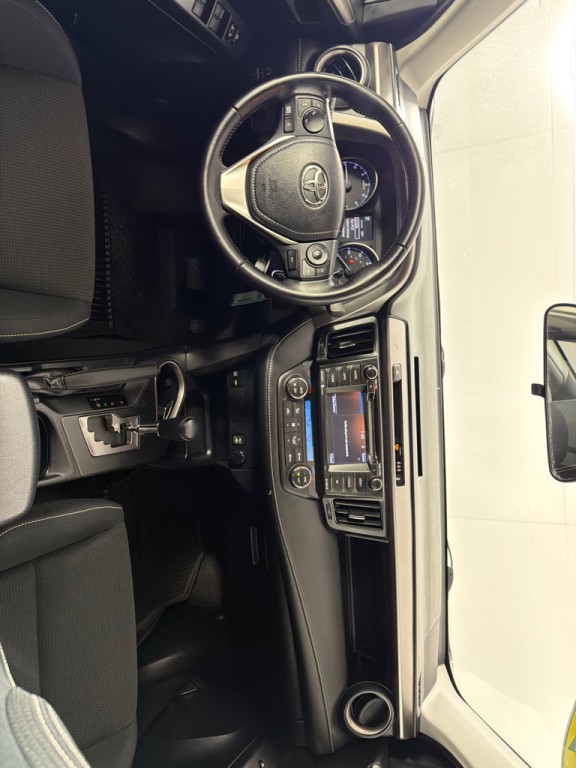 2017 Toyota Rav4 Image 26