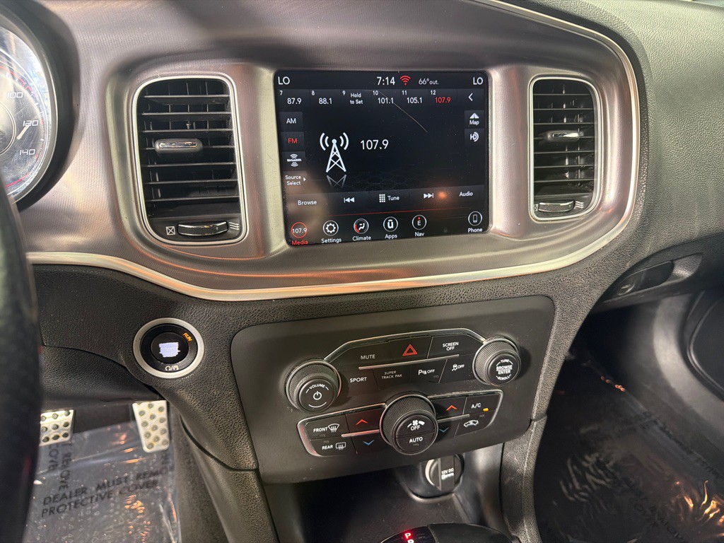 2021 Dodge Charger Image 14