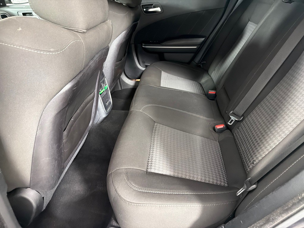 2021 Dodge Charger Image 18