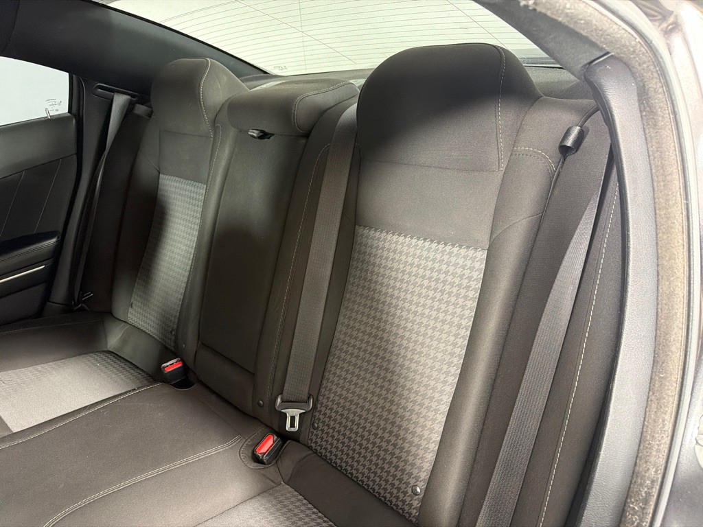 2021 Dodge Charger Image 19