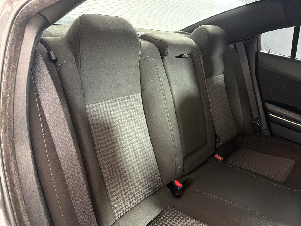 2021 Dodge Charger Image 21