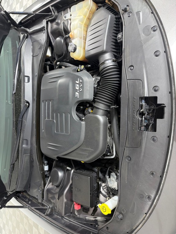 2021 Dodge Charger Image 25