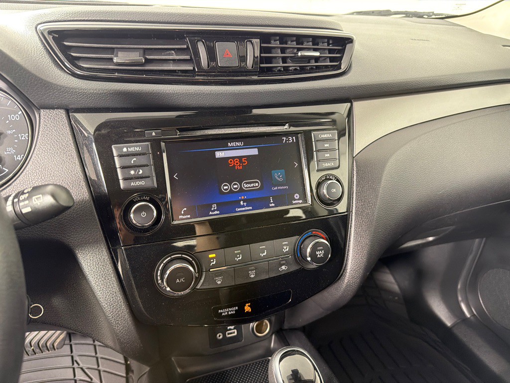 2021 Nissan Rogue Image 15