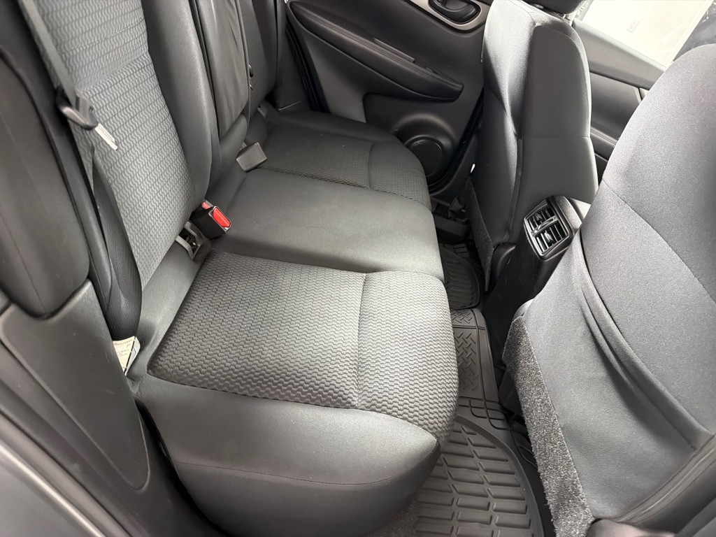 2021 Nissan Rogue Image 21