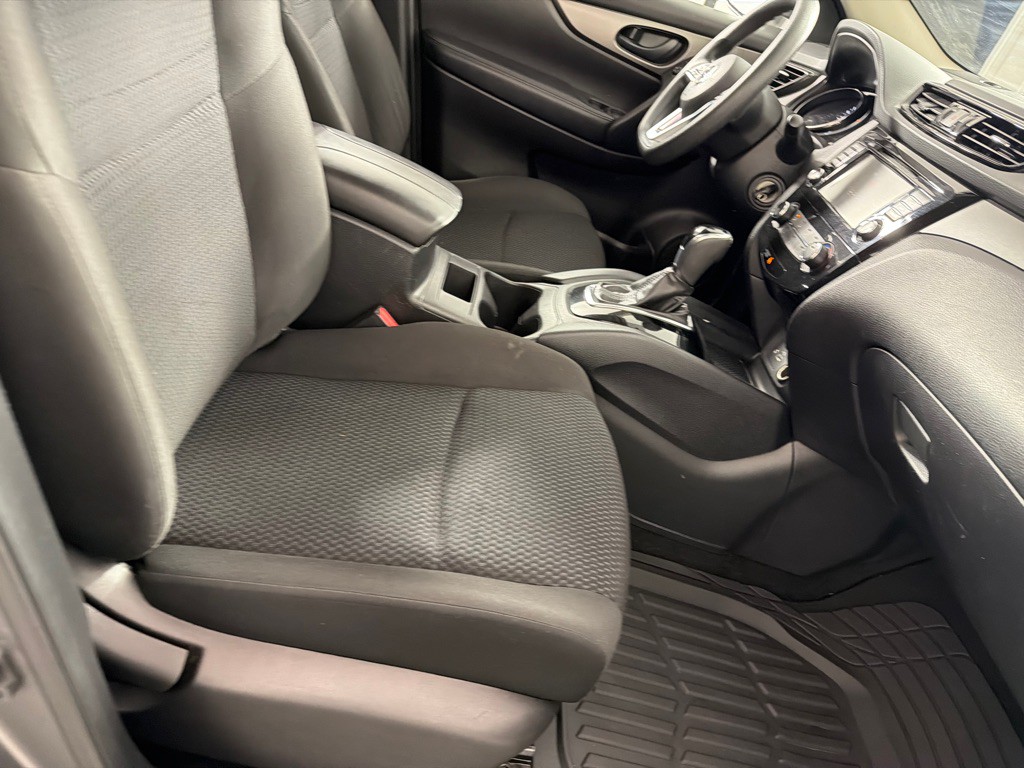 2021 Nissan Rogue Image 23