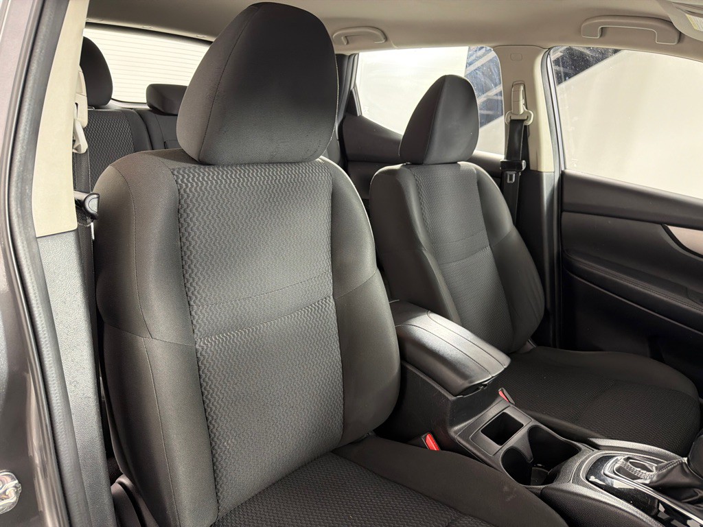 2021 Nissan Rogue Image 24