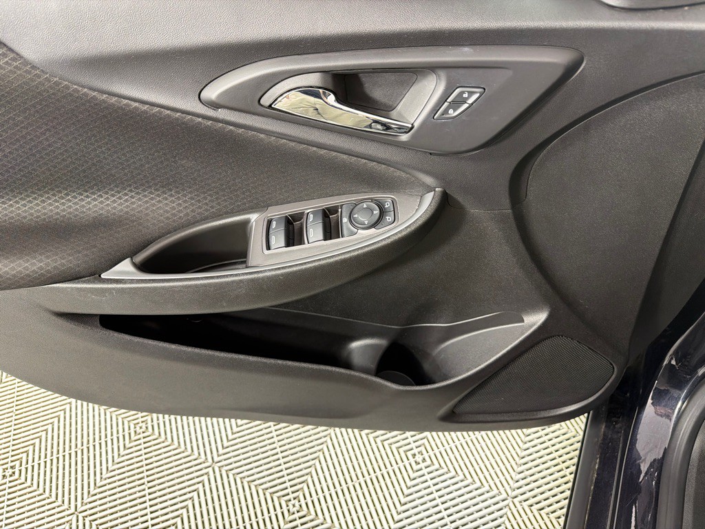 2023 Chevrolet Malibu Image 11