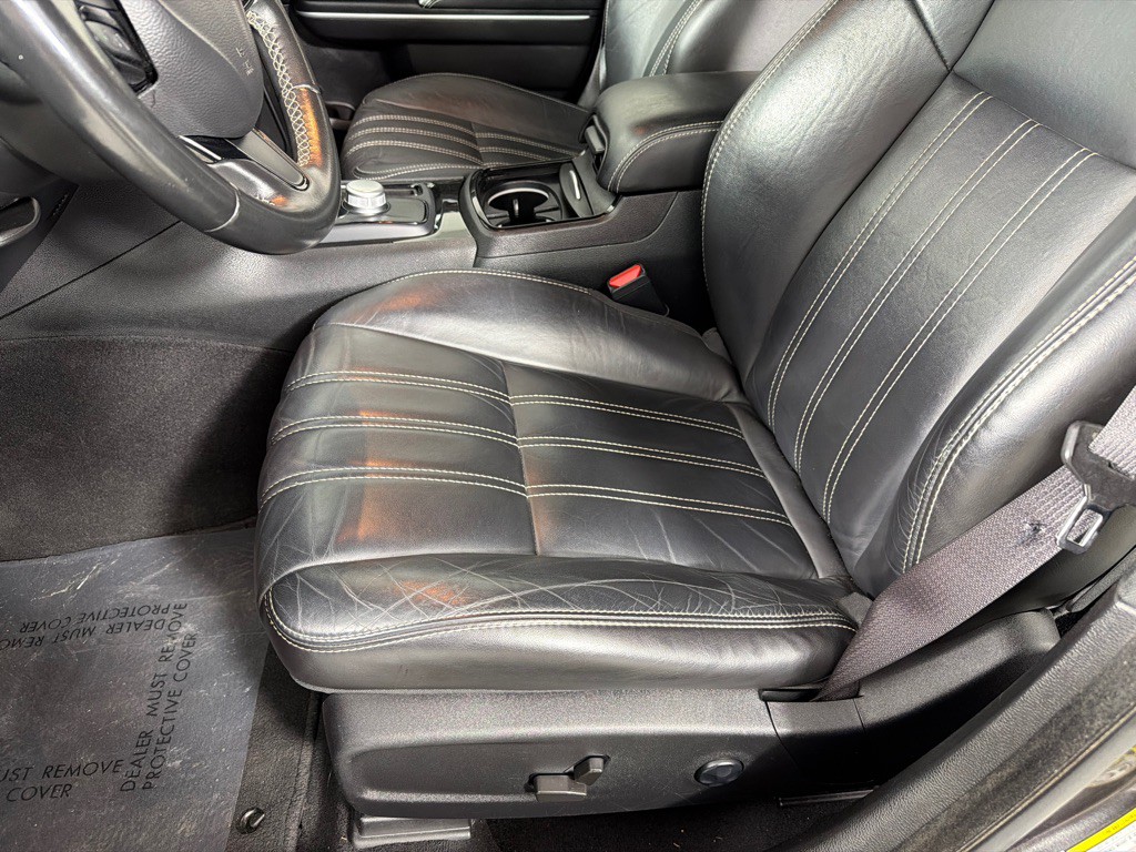 2021 Chrysler 300 Image 11