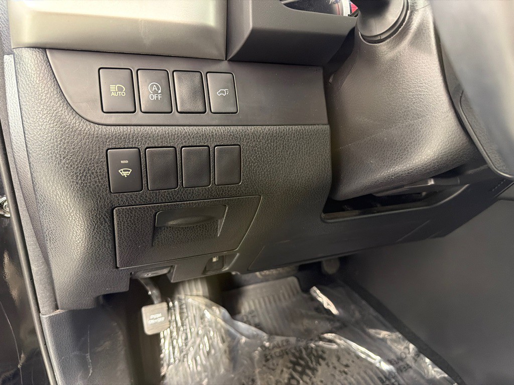 2017 Toyota Highlander Image 15