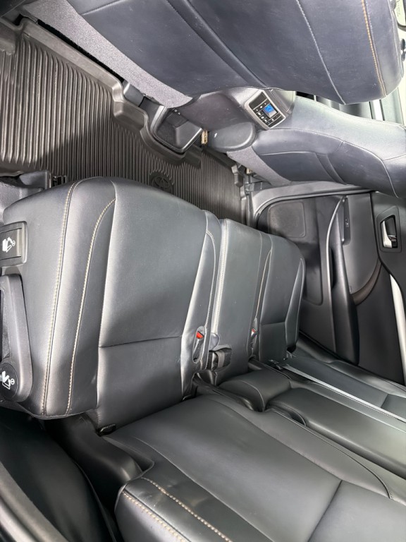 2017 Toyota Highlander Image 20