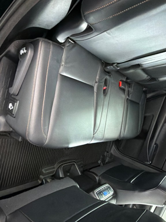 2017 Toyota Highlander Image 23
