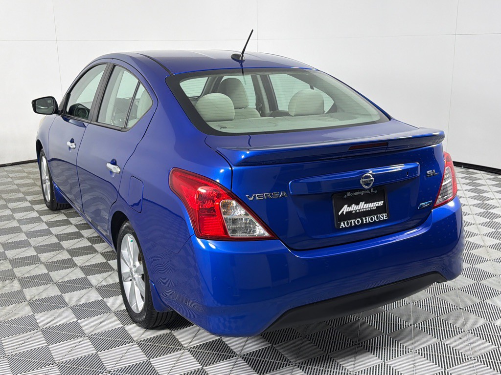 2015 Nissan Versa Image 7