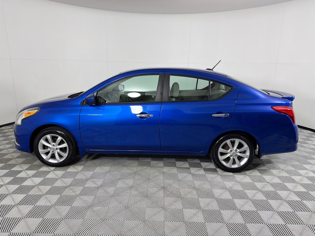 2015 Nissan Versa Image 8